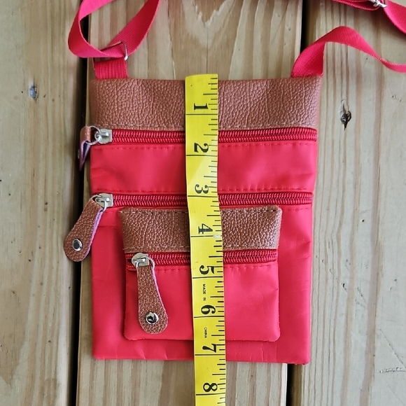 Small Red Vinyl Crossbody Purse โ Multi-Pocket - Picture 4 of 7